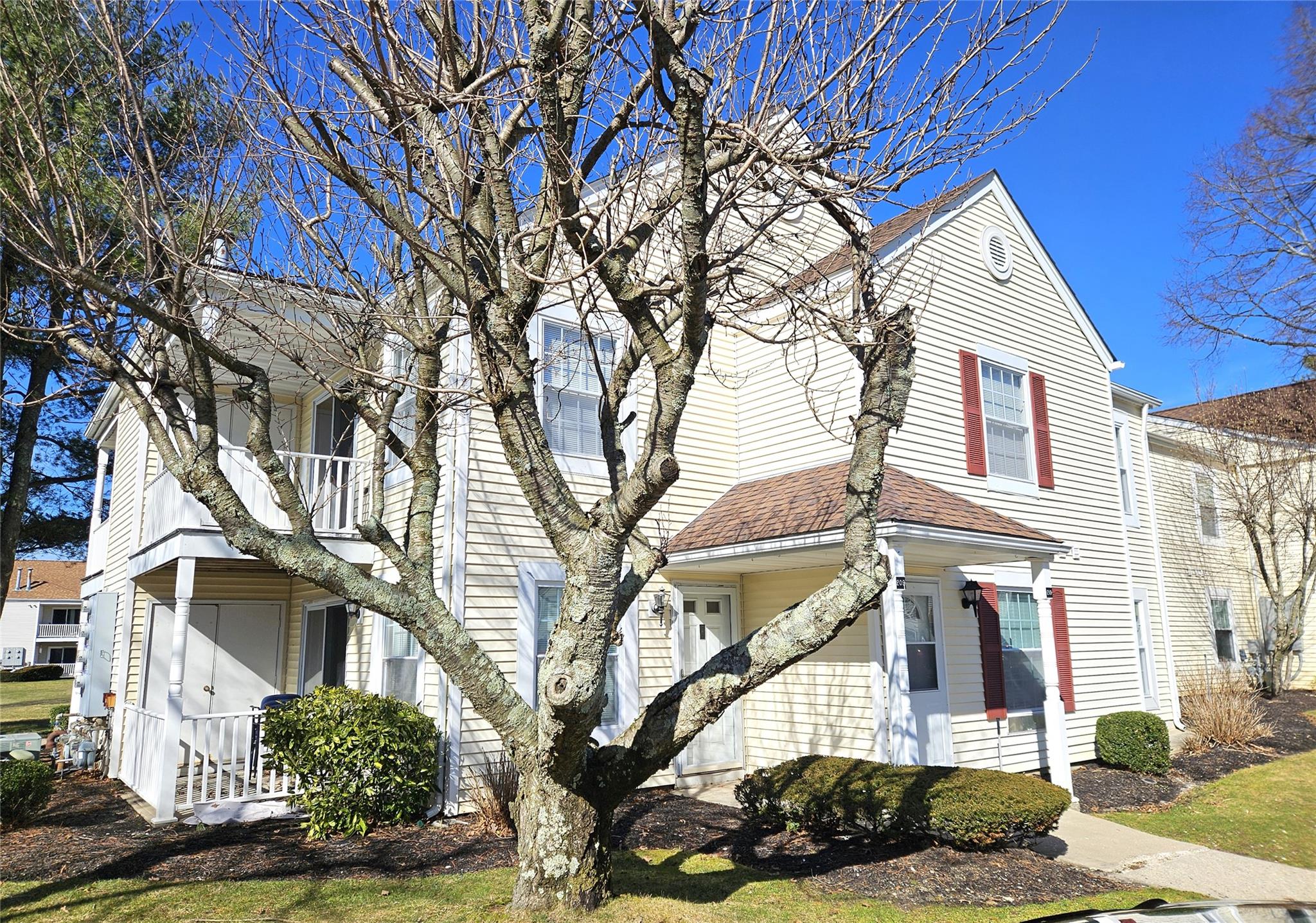 210 Fairview Circle, Middle Island, NY 11953