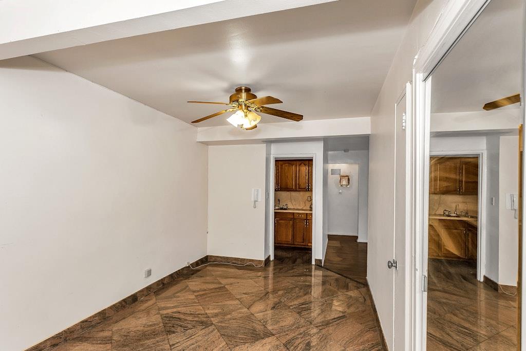 87-40 Francis Lewis Boulevard # B38, Queens Village, NY 11427