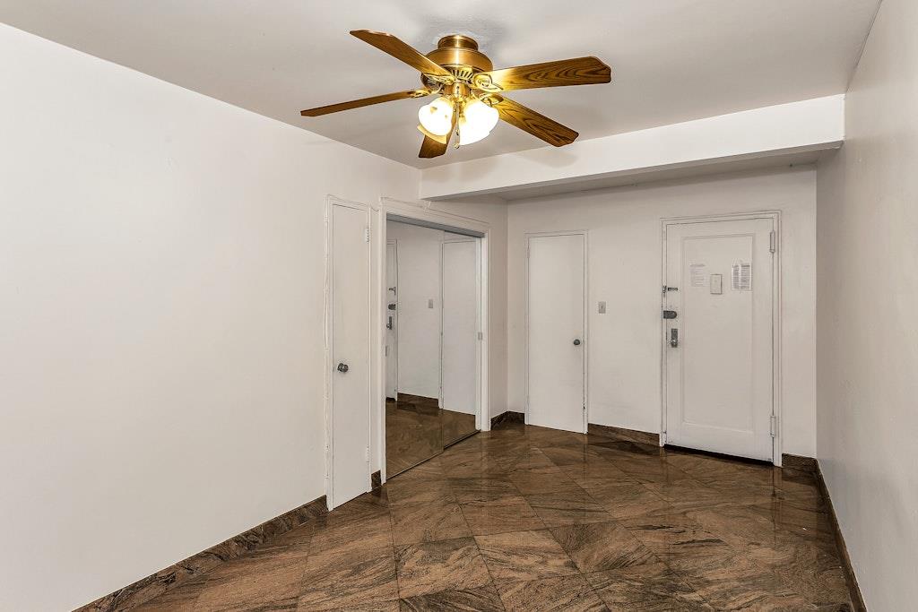 87-40 Francis Lewis Boulevard # B38, Queens Village, NY 11427