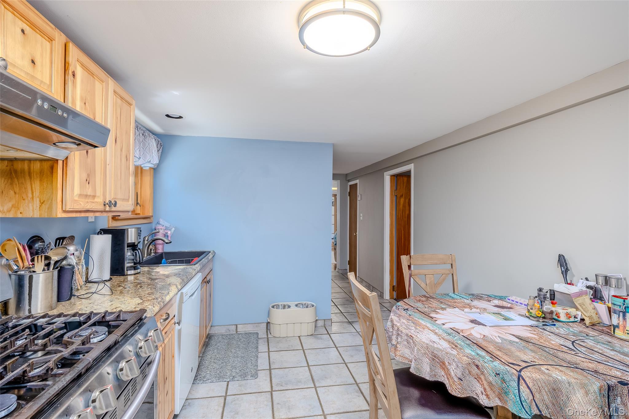 218 Cliff Road W, Wading River, NY 11792