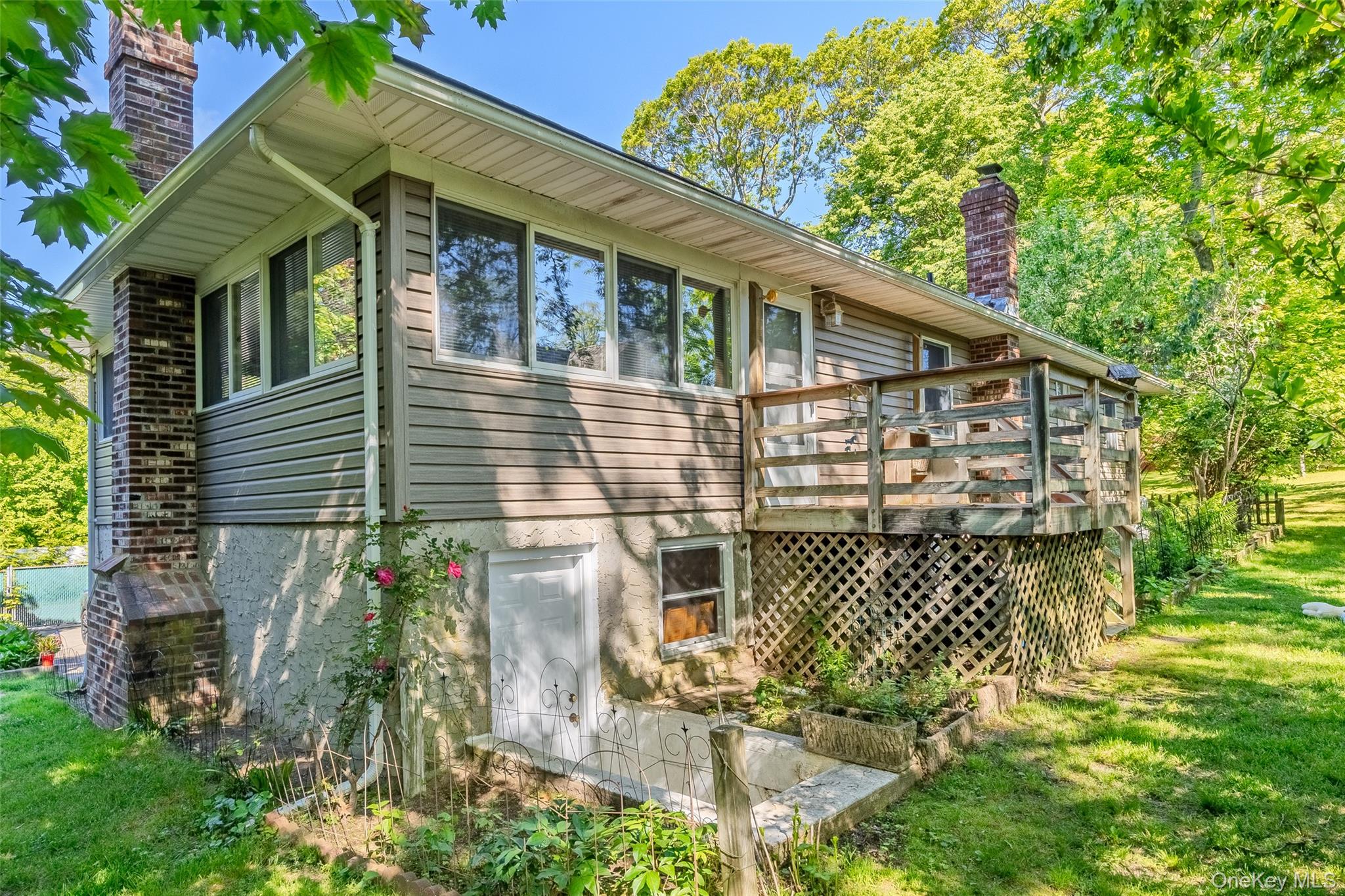 218 Cliff Road W, Wading River, NY 11792