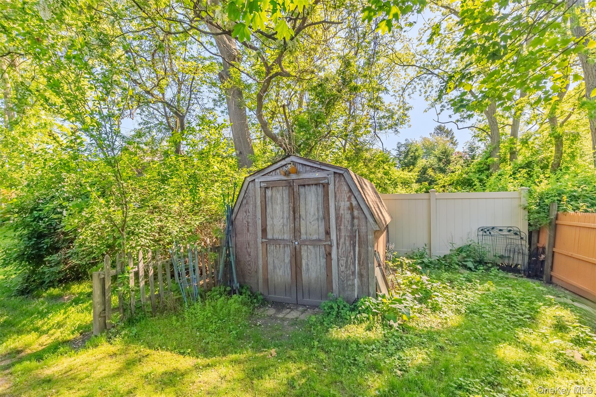 218 Cliff Road W, Wading River, NY 11792