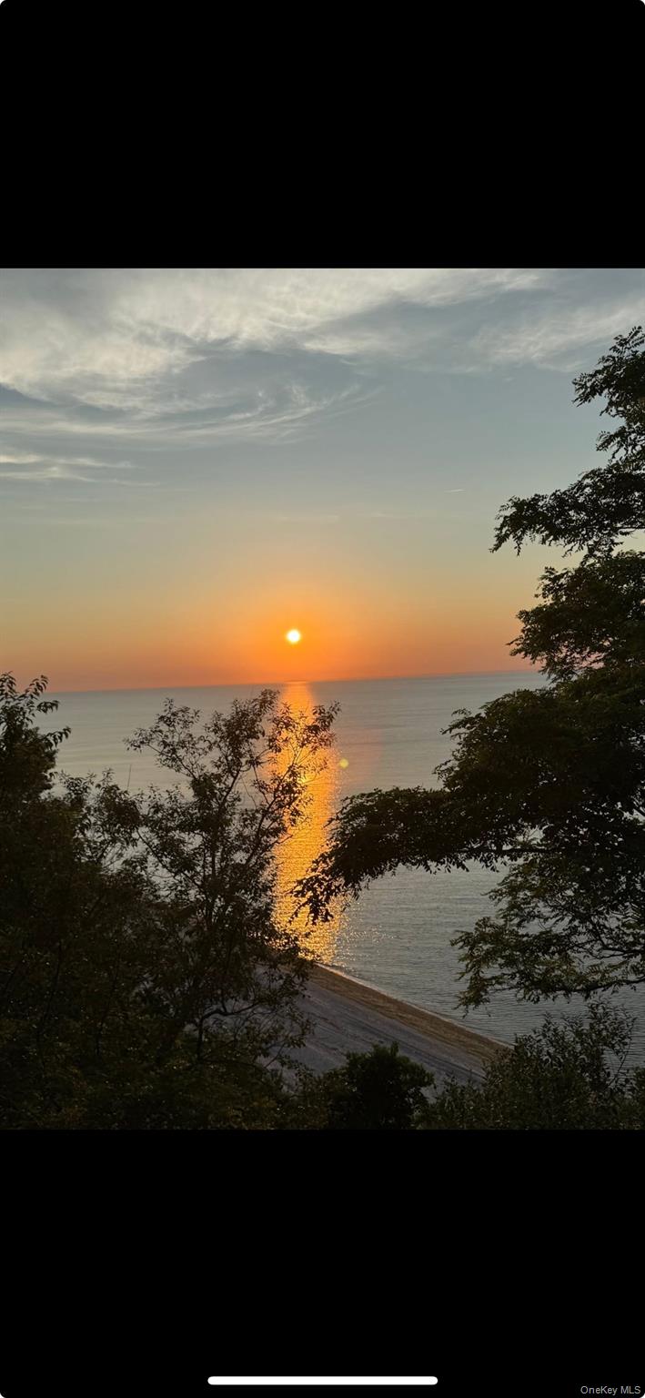 218 Cliff Road W, Wading River, NY 11792