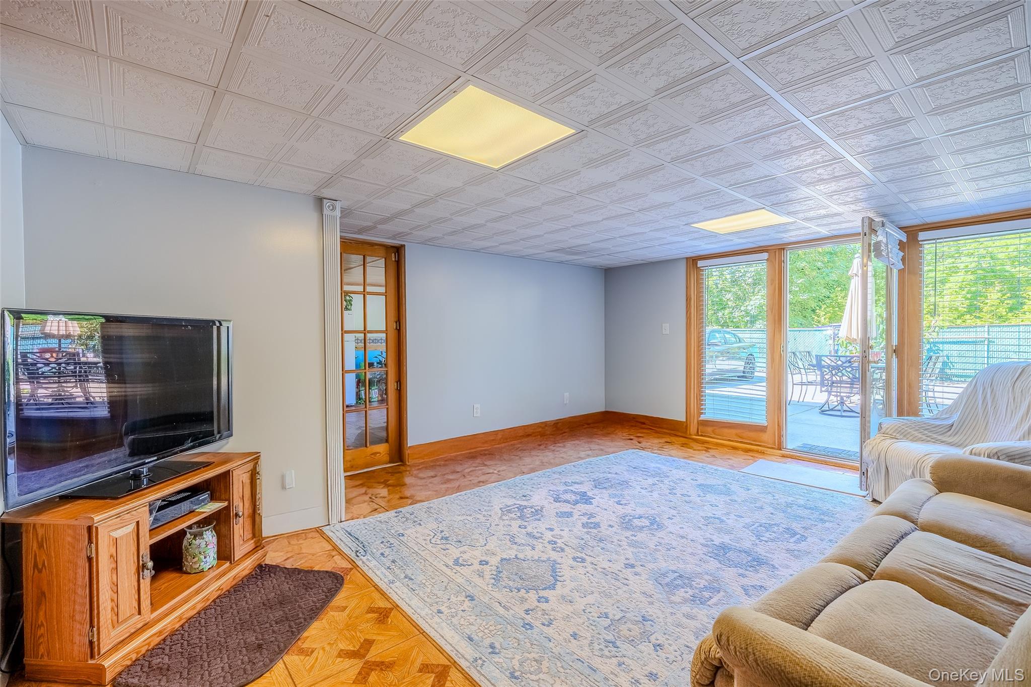 218 Cliff Road W, Wading River, NY 11792