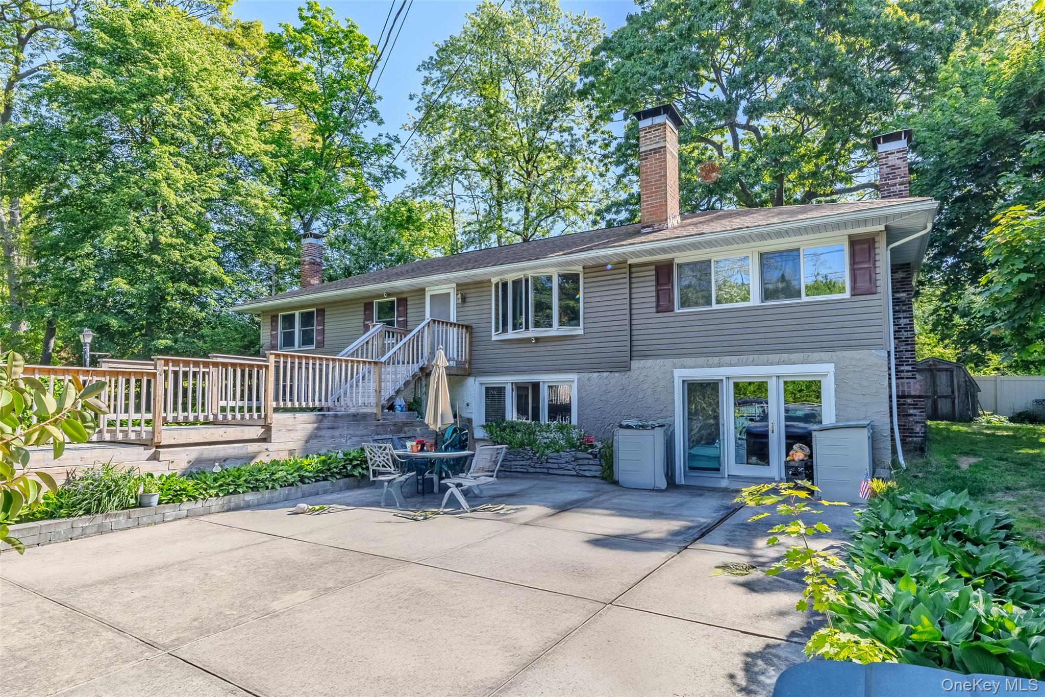 218 Cliff Road W, Wading River, NY 11792