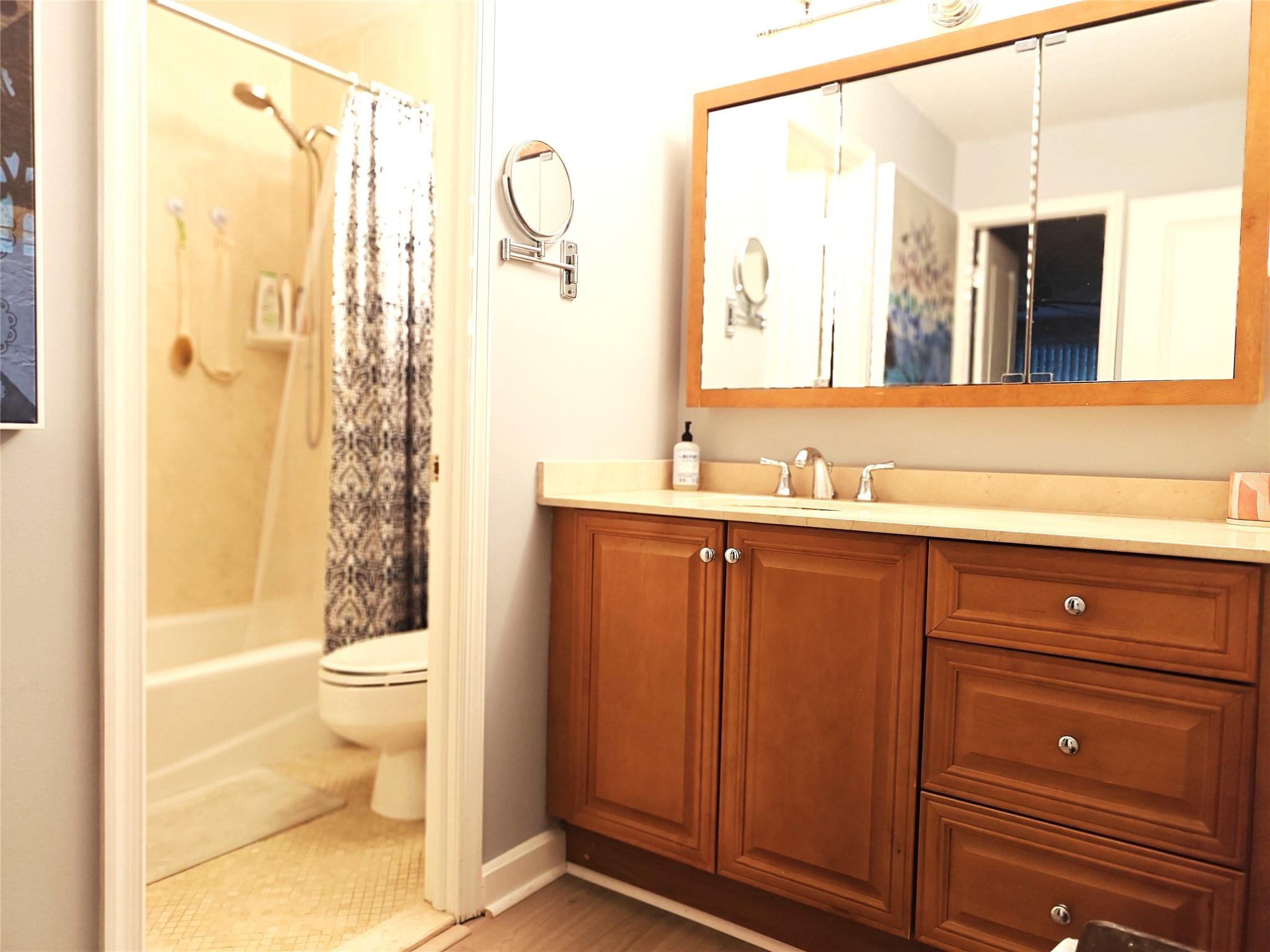 300 High Point Drive # 514, Hartsdale, NY 10530