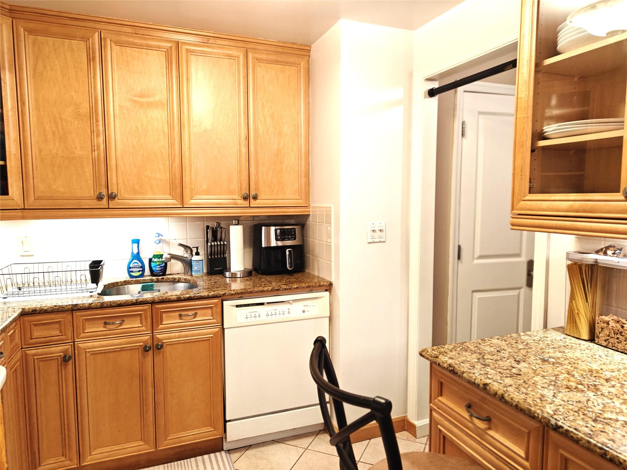 300 High Point Drive # 514, Hartsdale, NY 10530