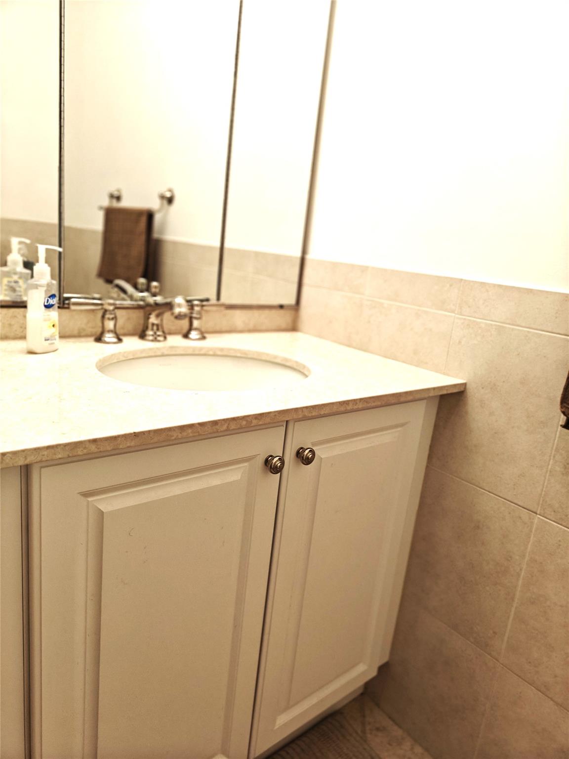 300 High Point Drive # 514, Hartsdale, NY 10530