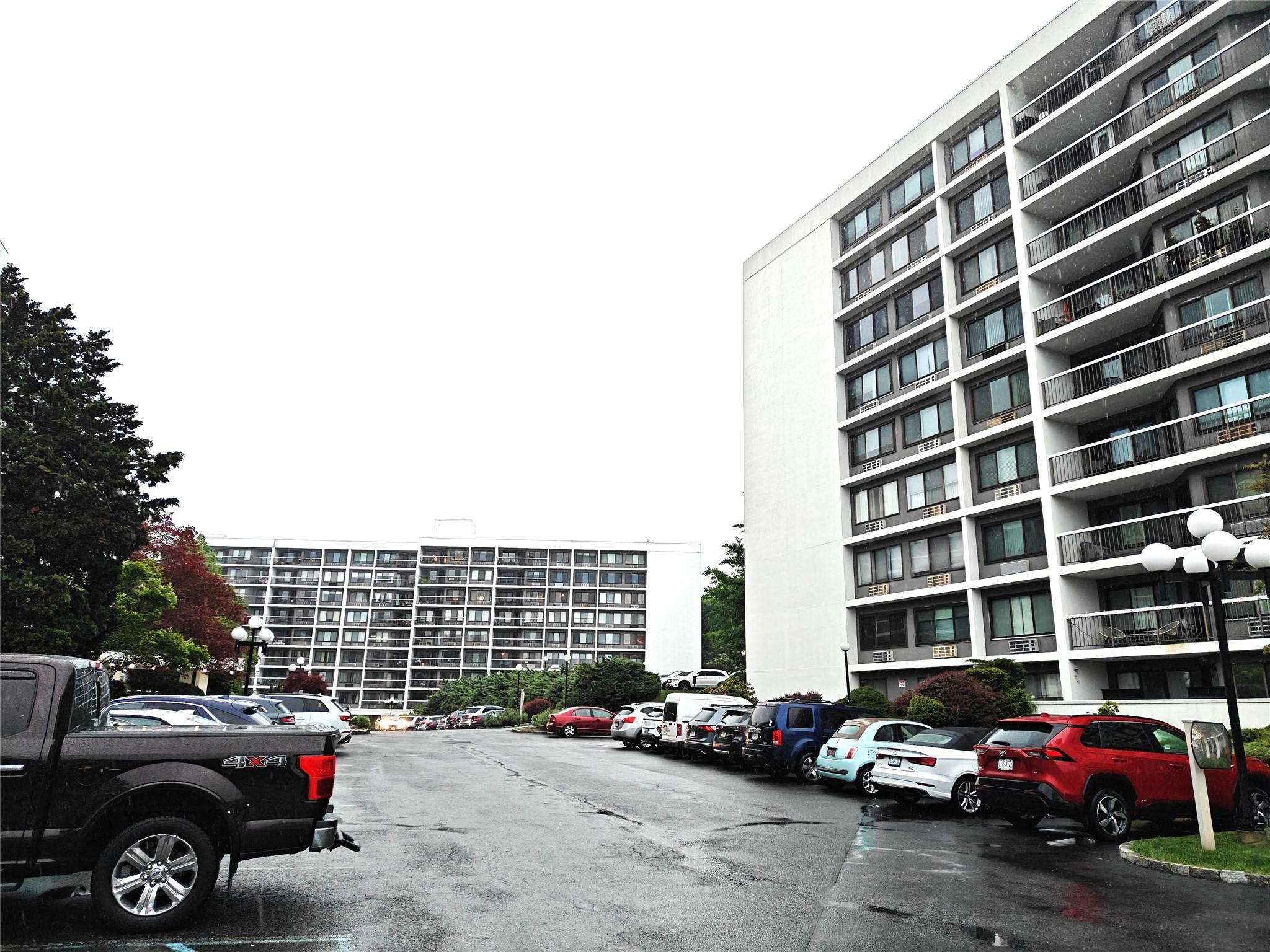 300 High Point Drive # 514, Hartsdale, NY 10530