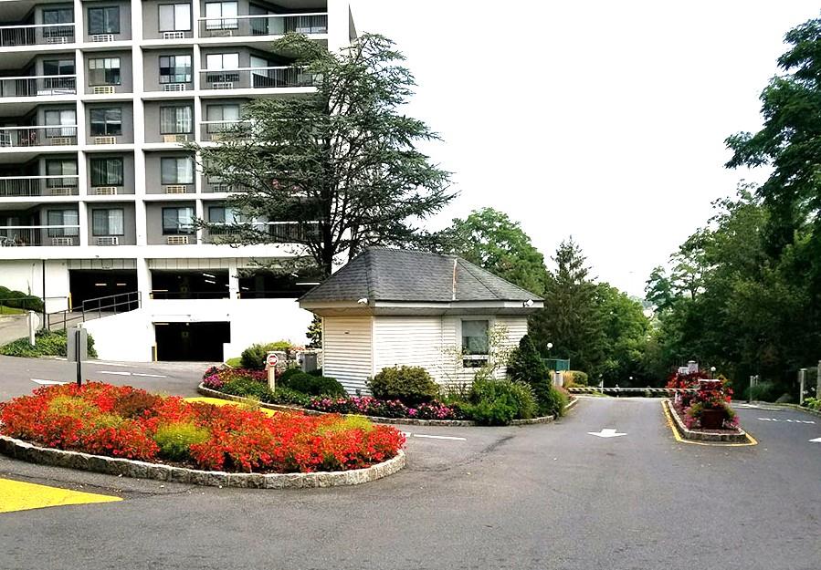 300 High Point Drive # 514, Hartsdale, NY 10530