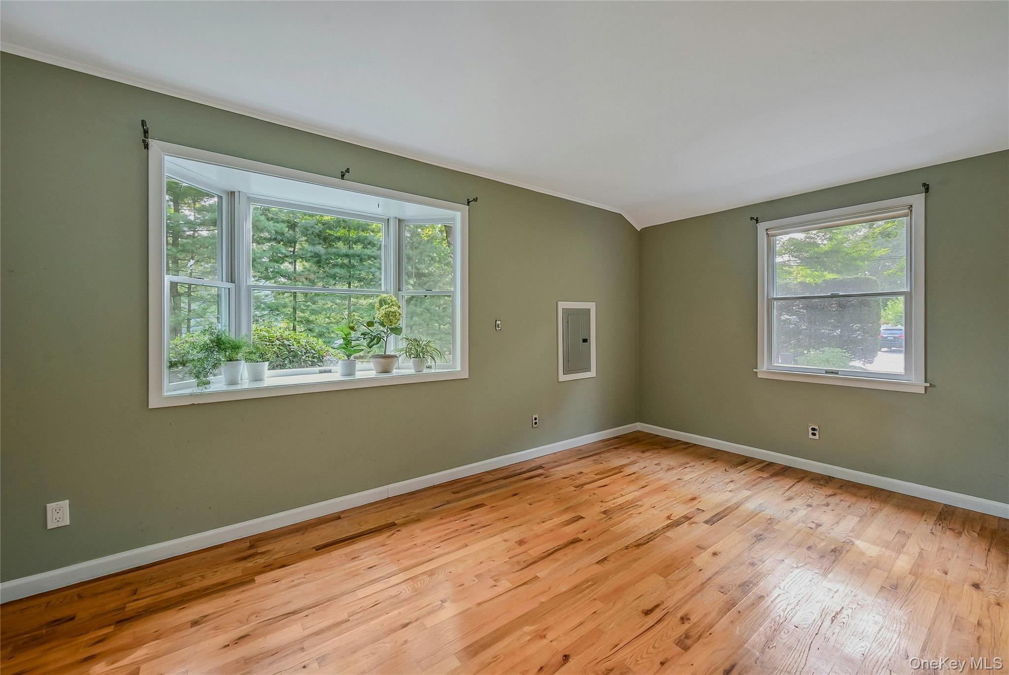 185 Cambon Avenue, Saint James, NY 11780