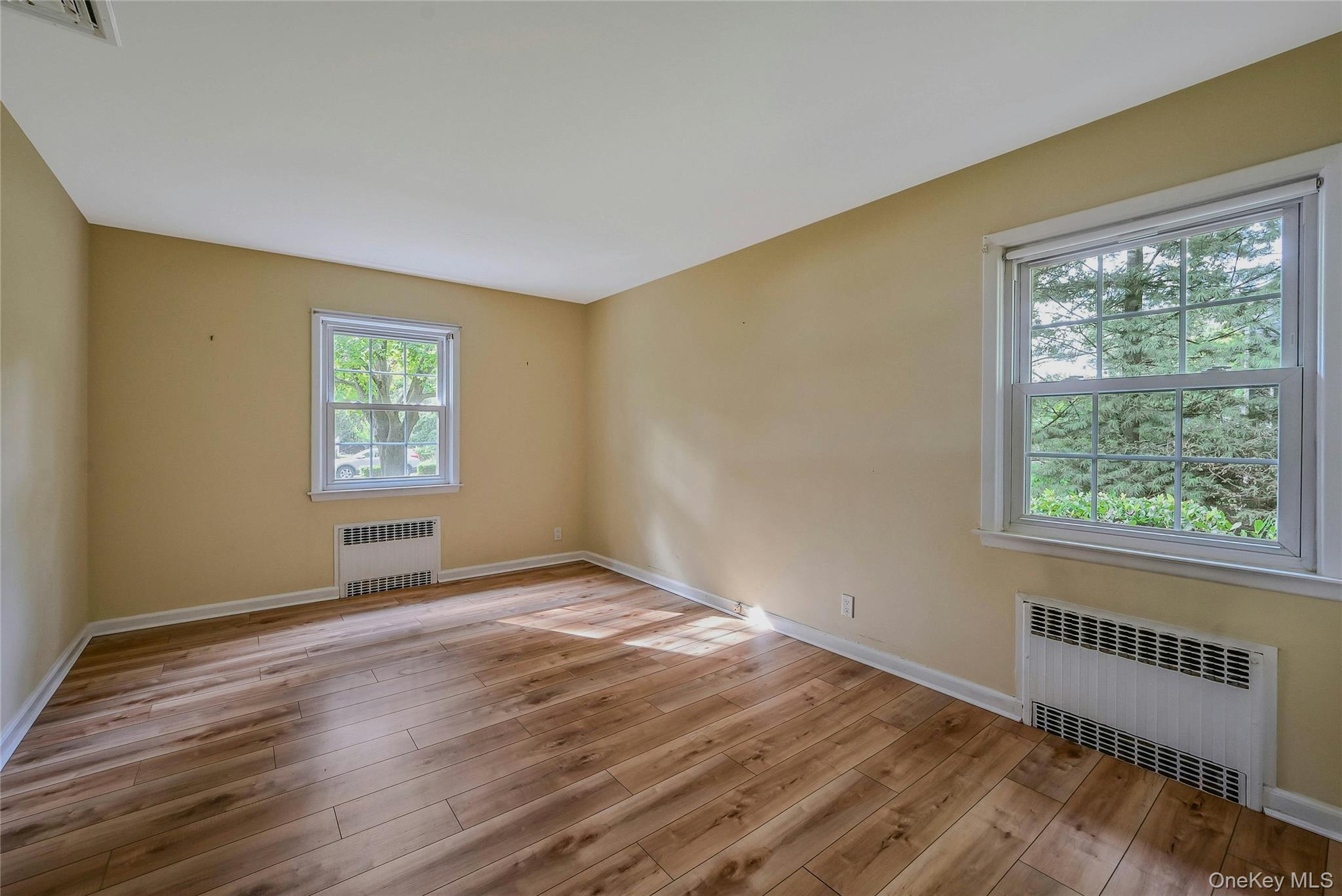 185 Cambon Avenue, Saint James, NY 11780