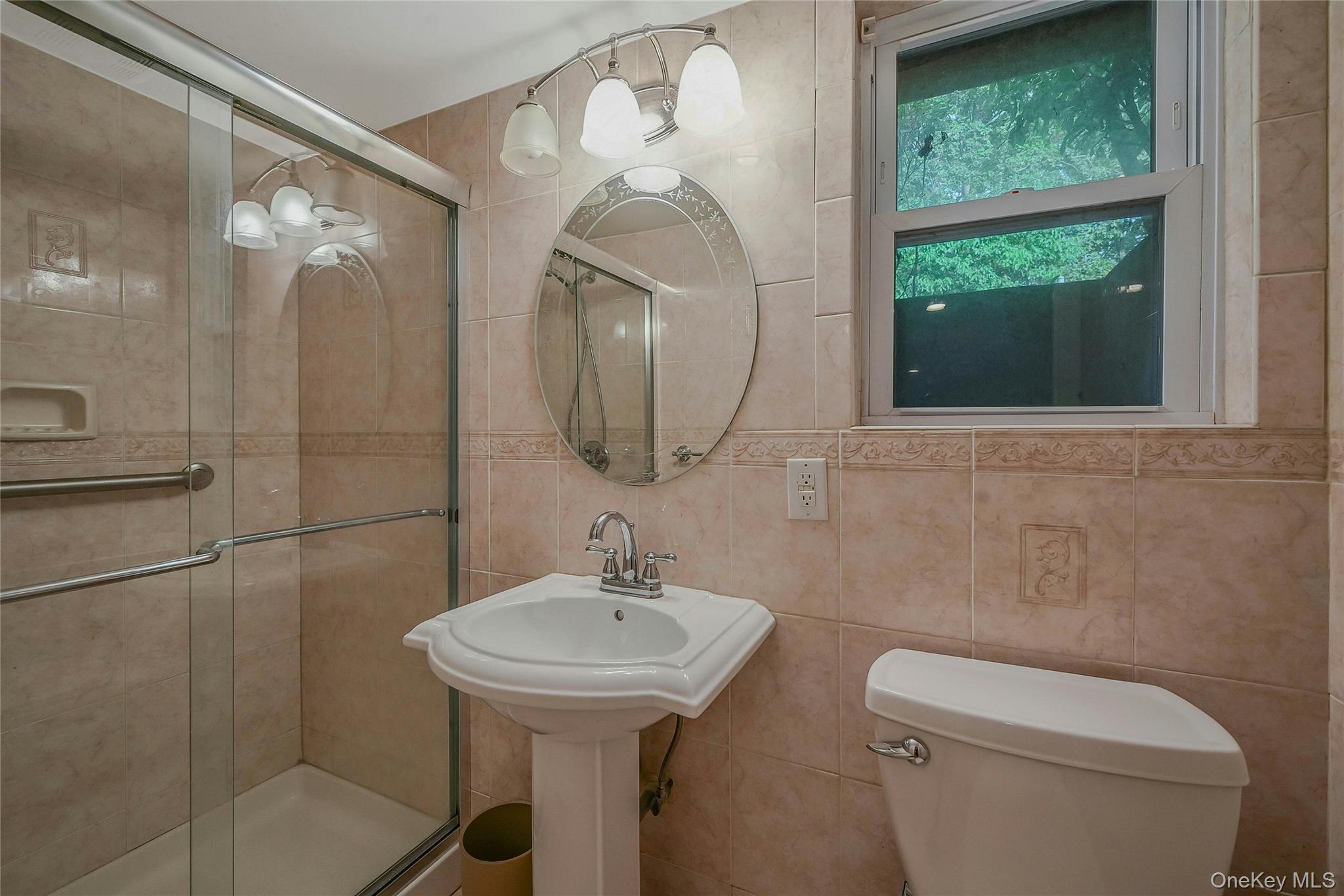 185 Cambon Avenue, Saint James, NY 11780