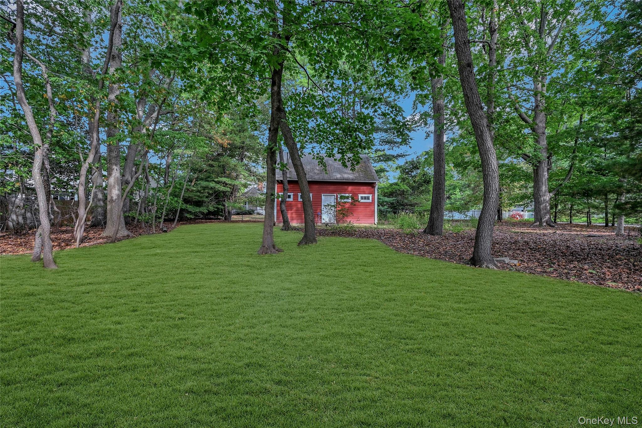 185 Cambon Avenue, Saint James, NY 11780