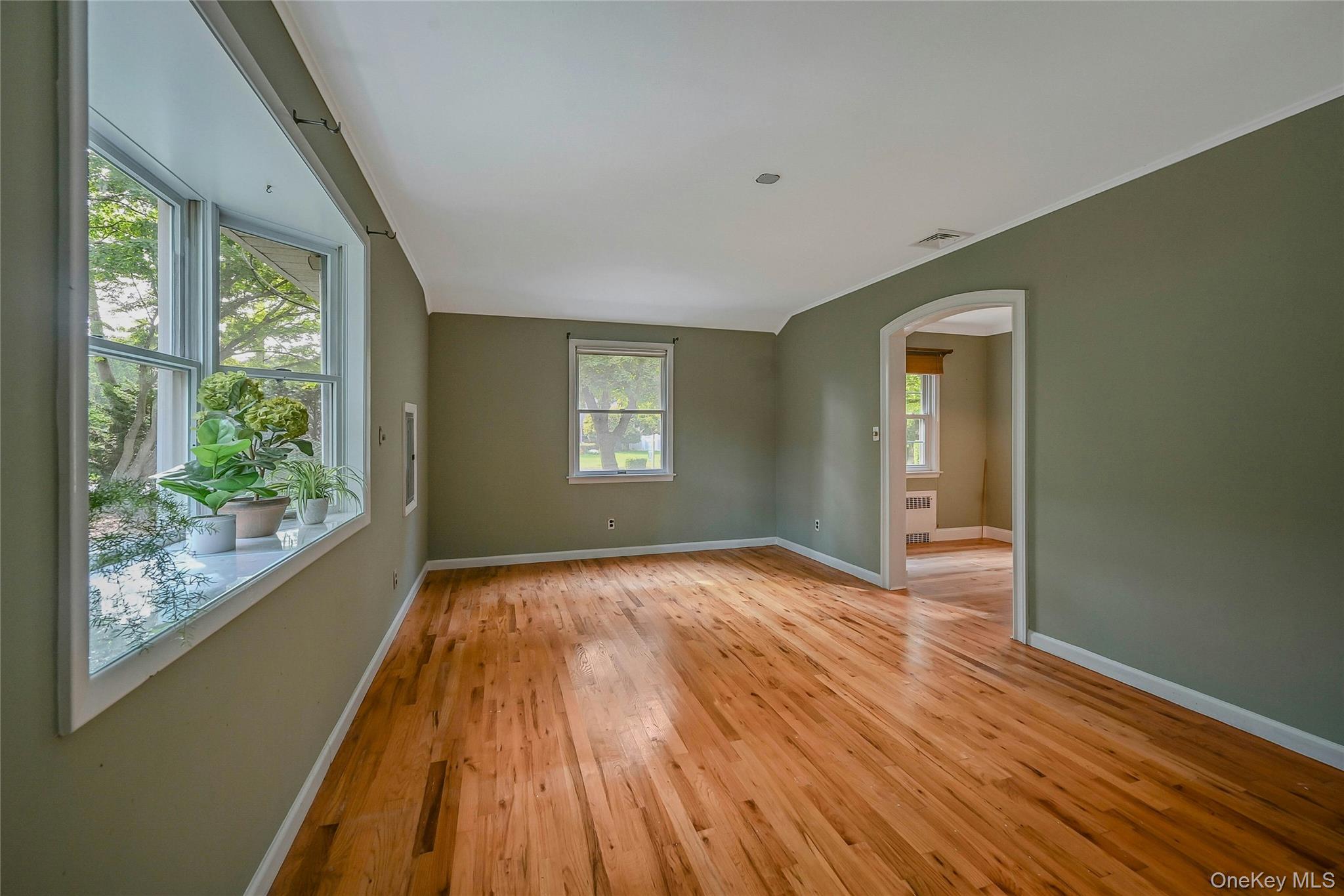 185 Cambon Avenue, Saint James, NY 11780