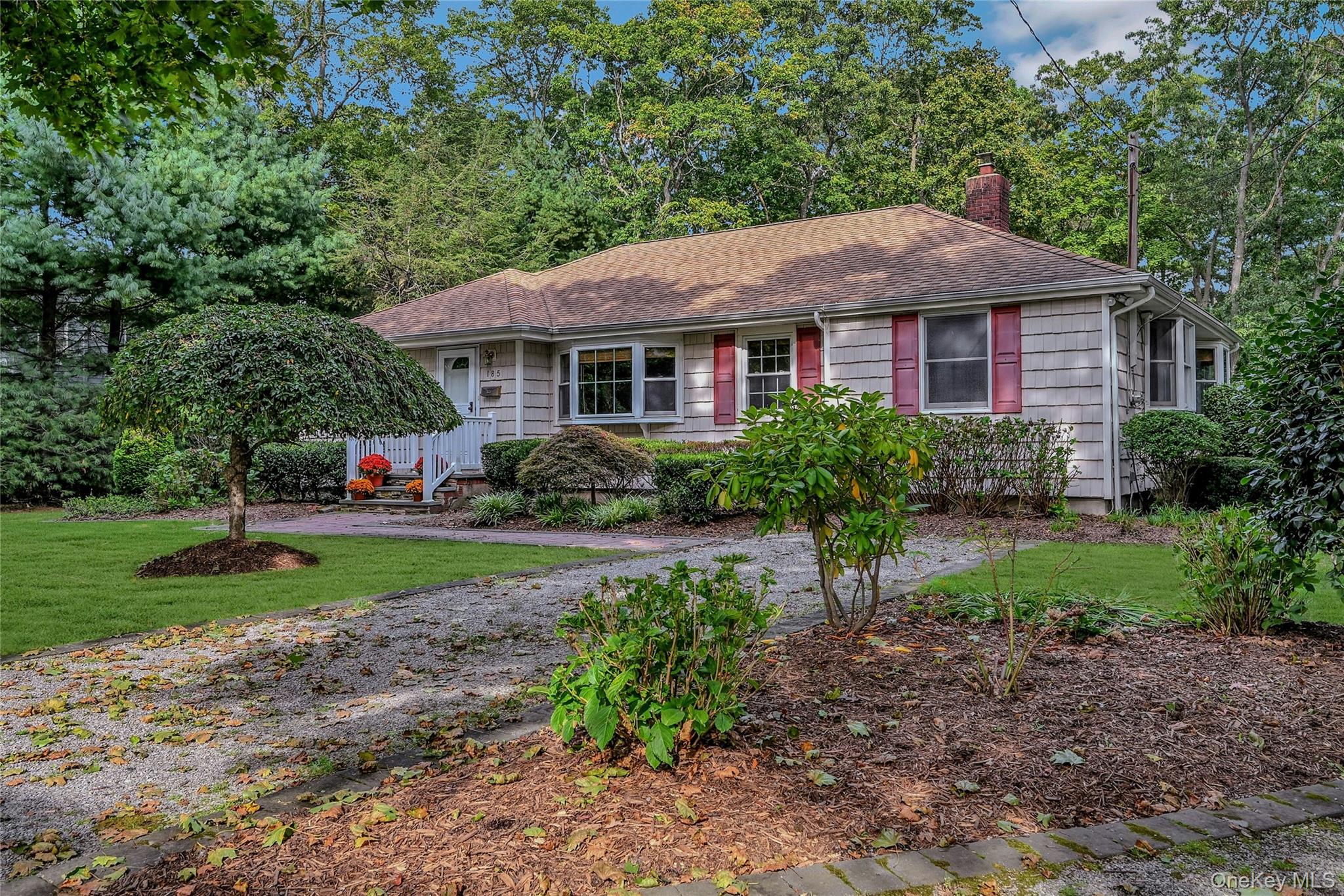 185 Cambon Avenue, Saint James, NY 11780