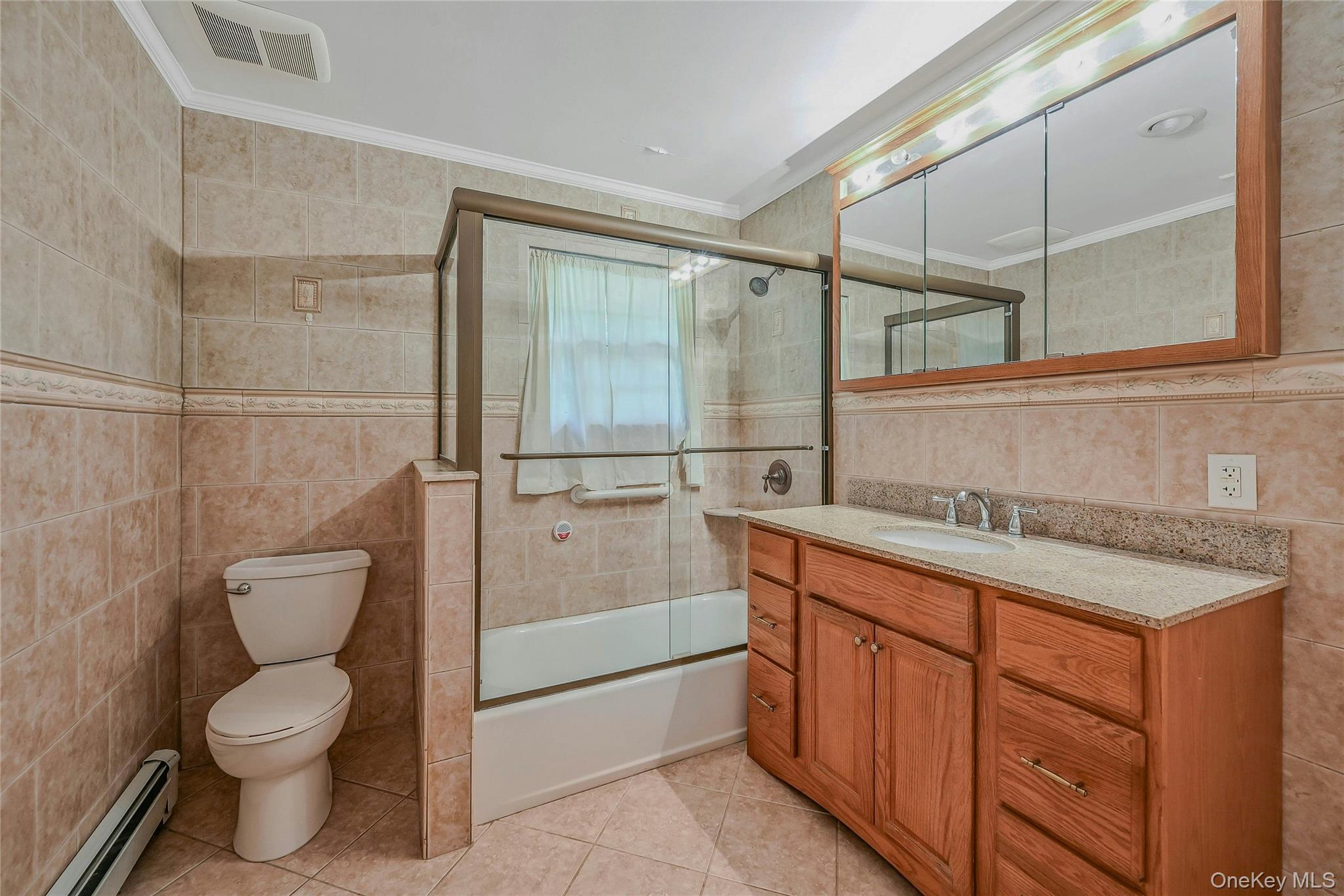 185 Cambon Avenue, Saint James, NY 11780