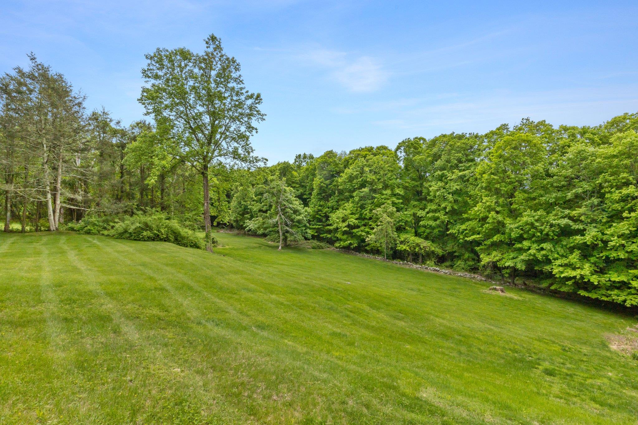 1825 Morningview Drive, Yorktown Heights, NY 10598