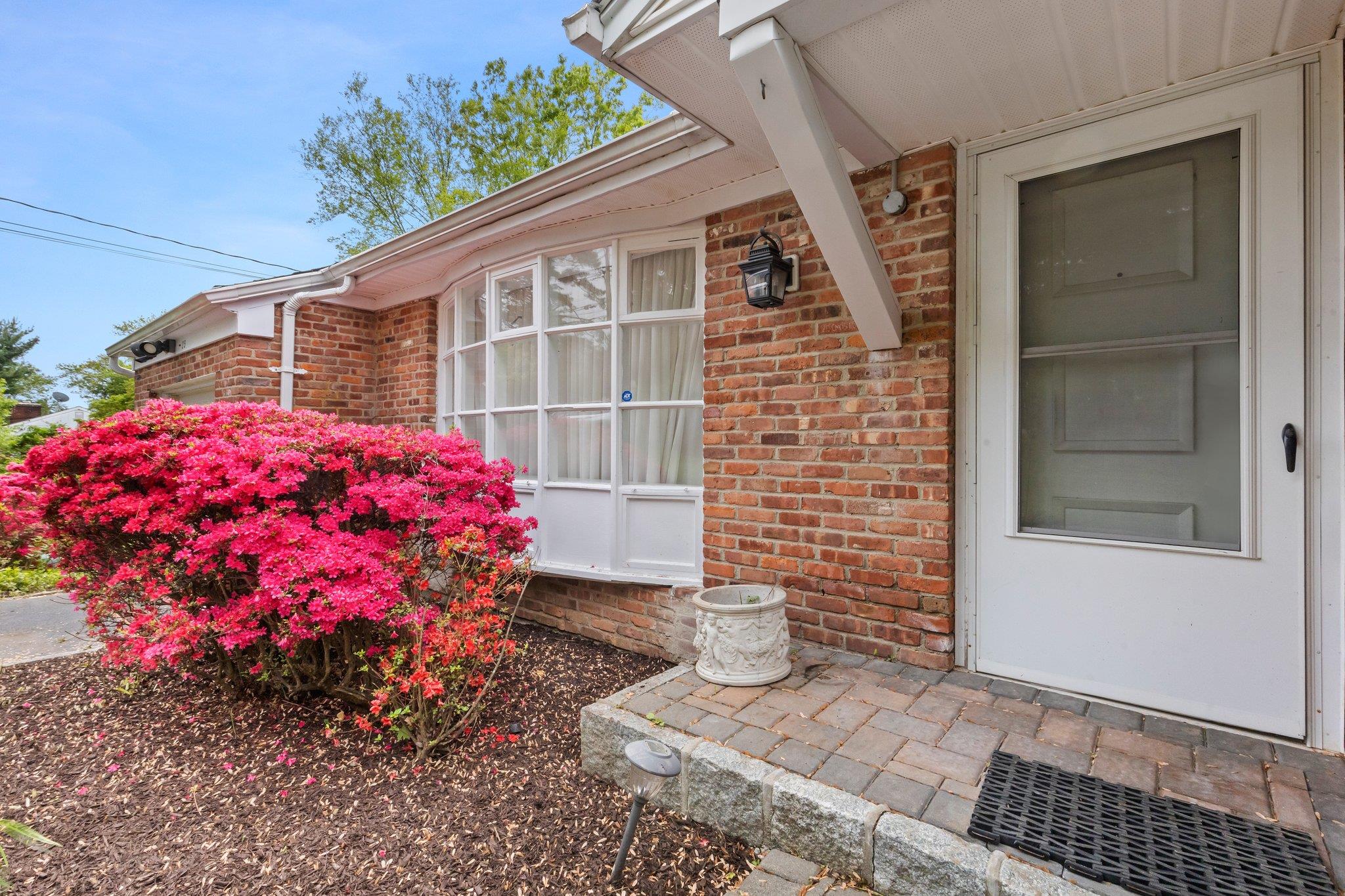 1825 Morningview Drive, Yorktown Heights, NY 10598