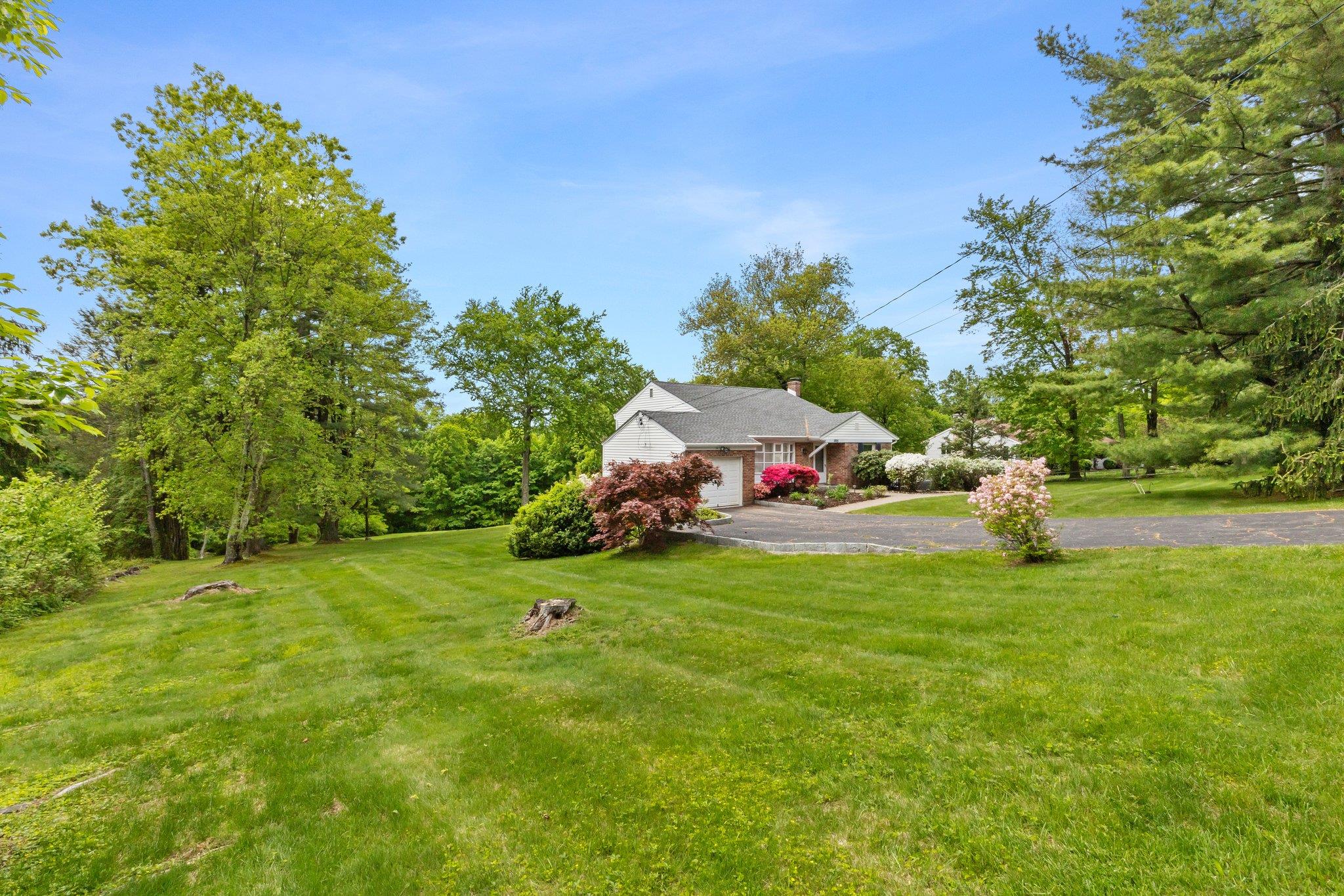 1825 Morningview Drive, Yorktown Heights, NY 10598