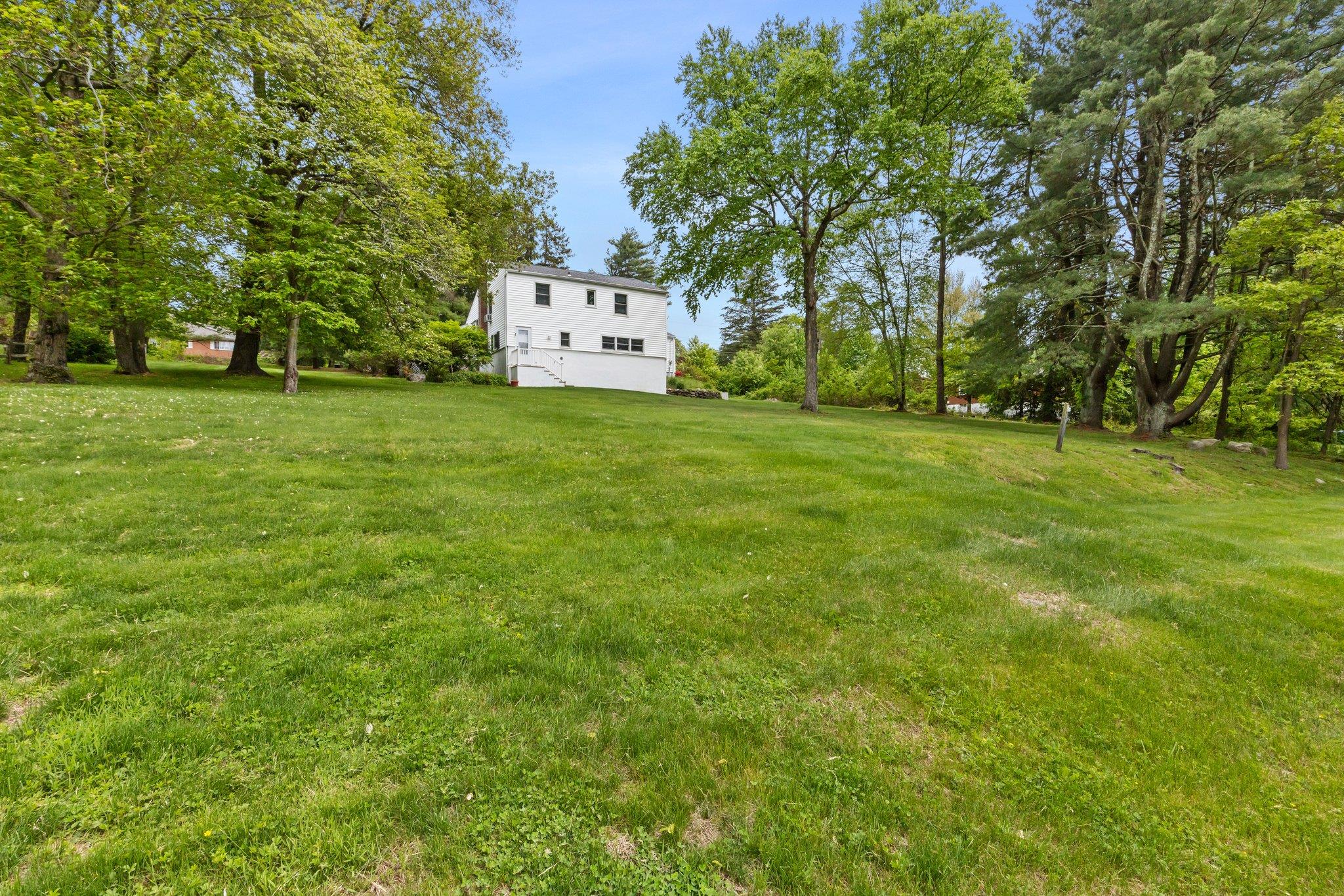 1825 Morningview Drive, Yorktown Heights, NY 10598