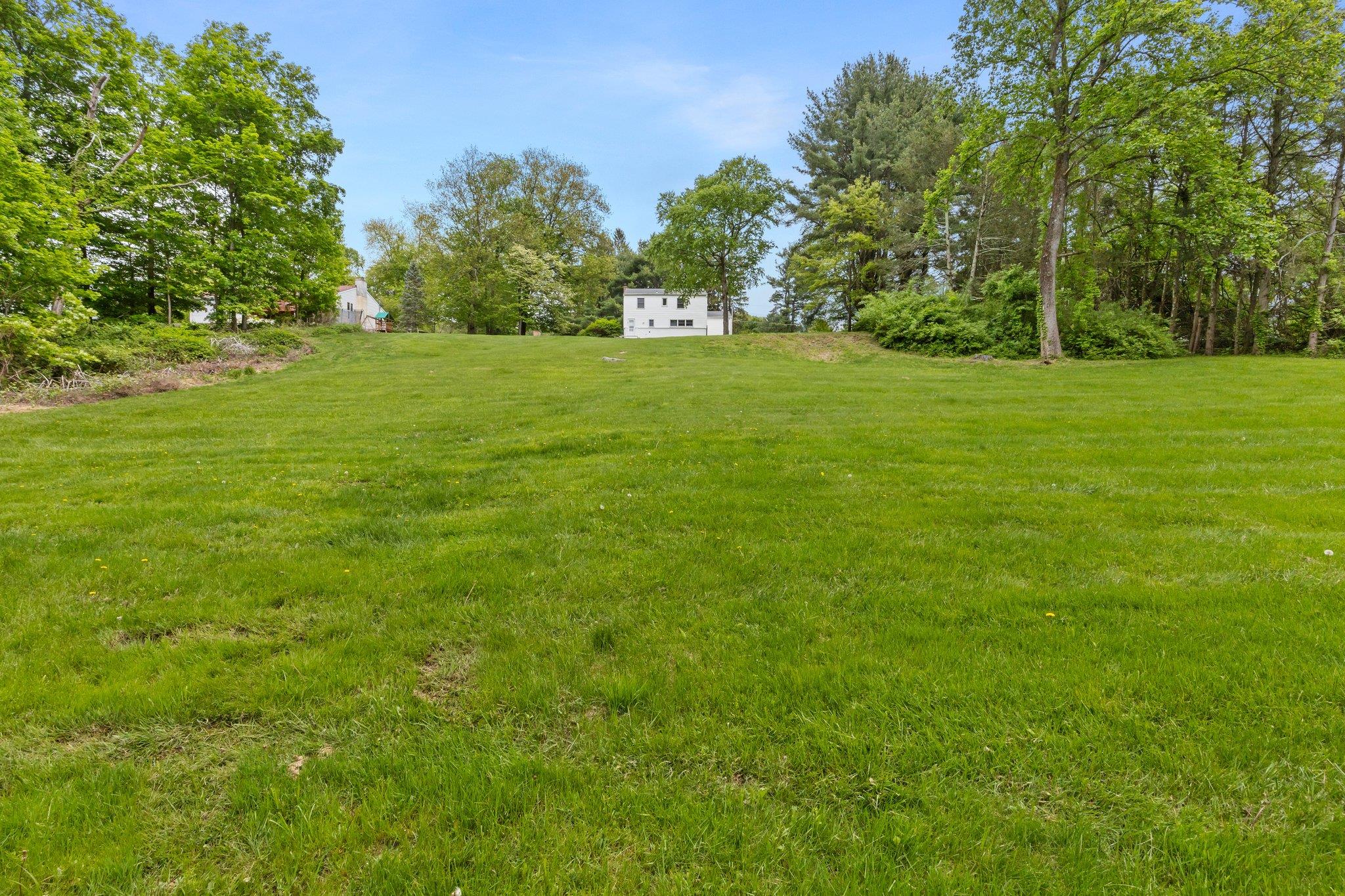 1825 Morningview Drive, Yorktown Heights, NY 10598