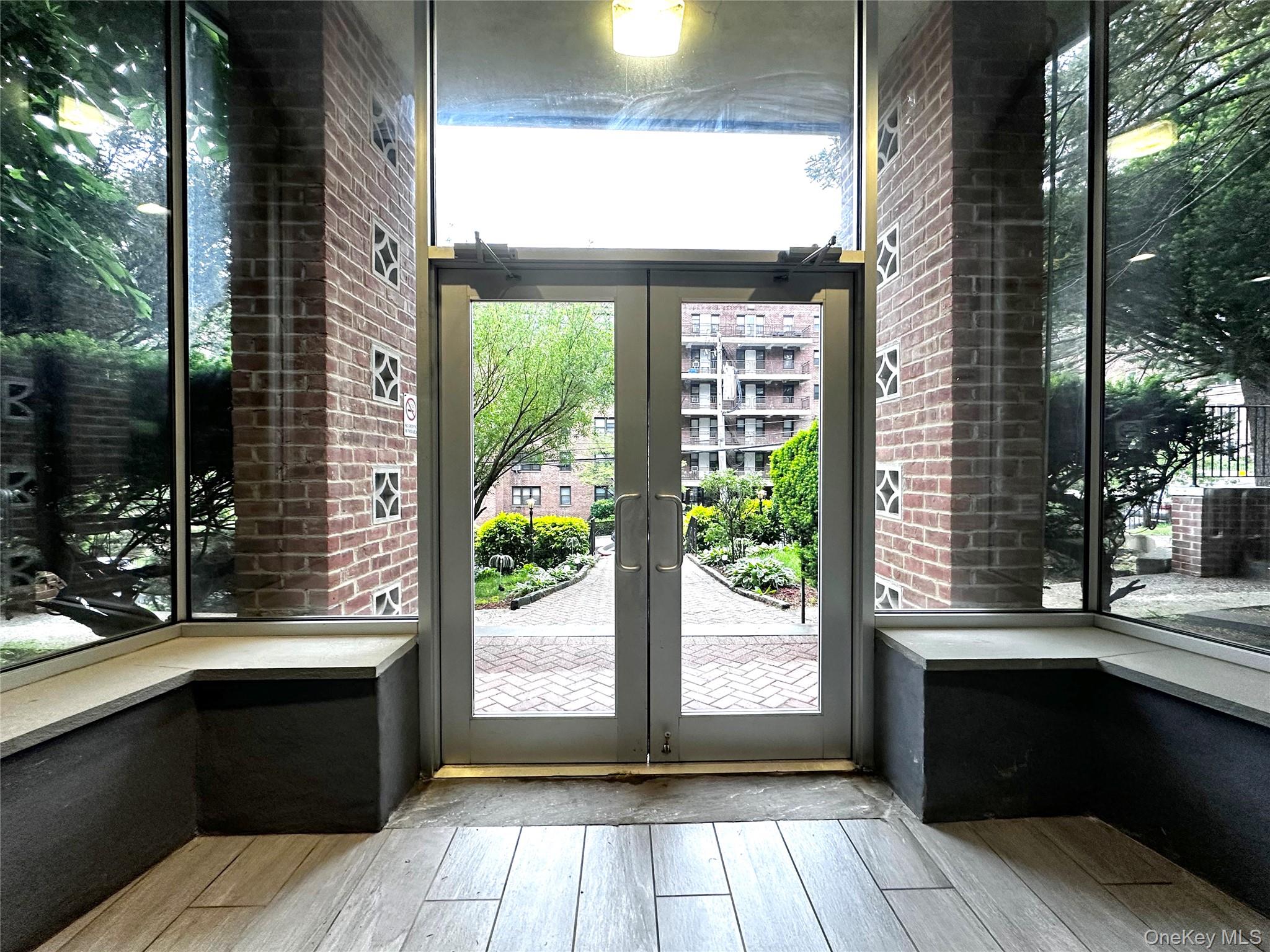 270 N Broadway # 2HI, Yonkers, NY 10701