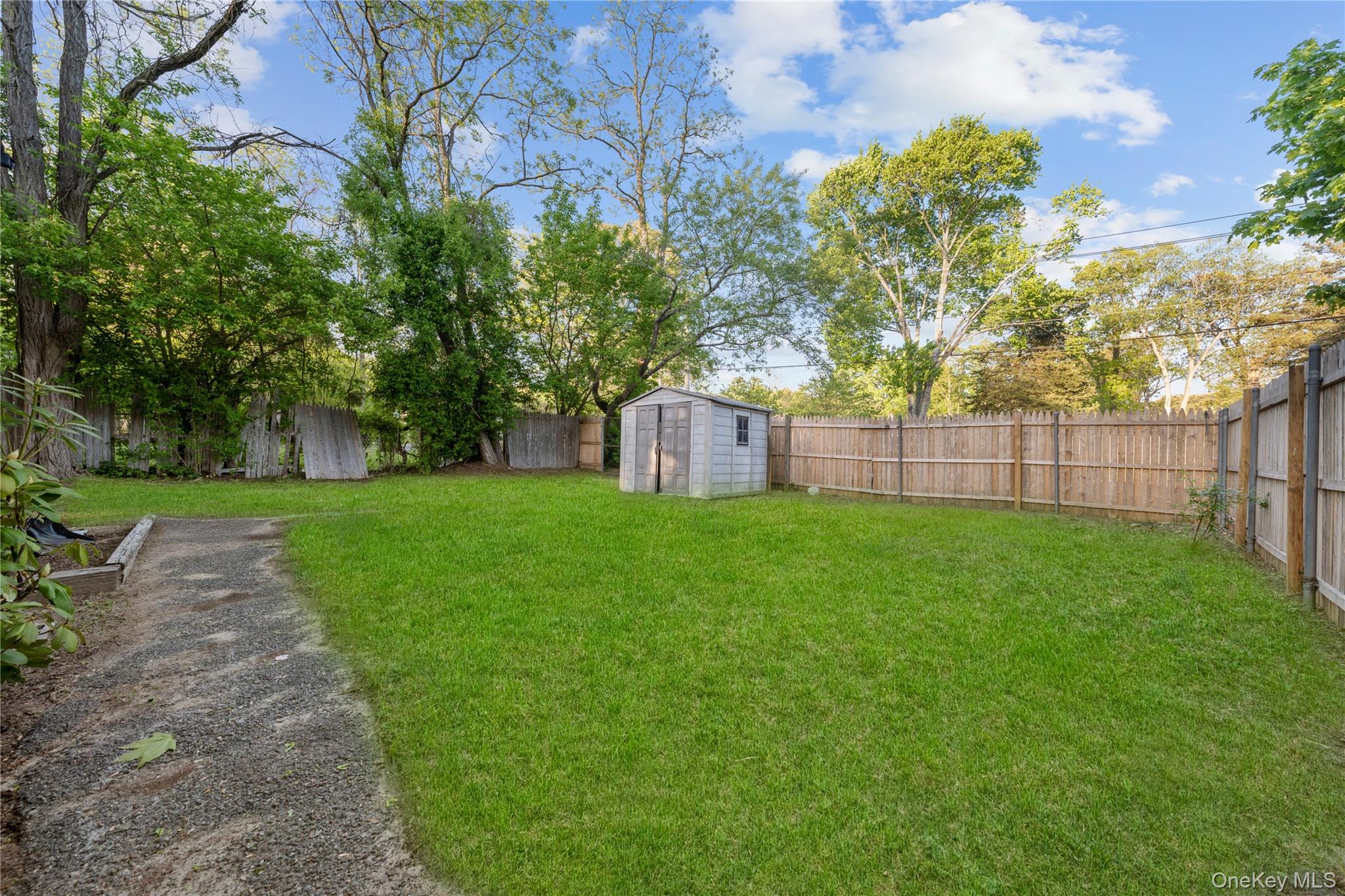 545 Granny Road, Medford, NY 11763