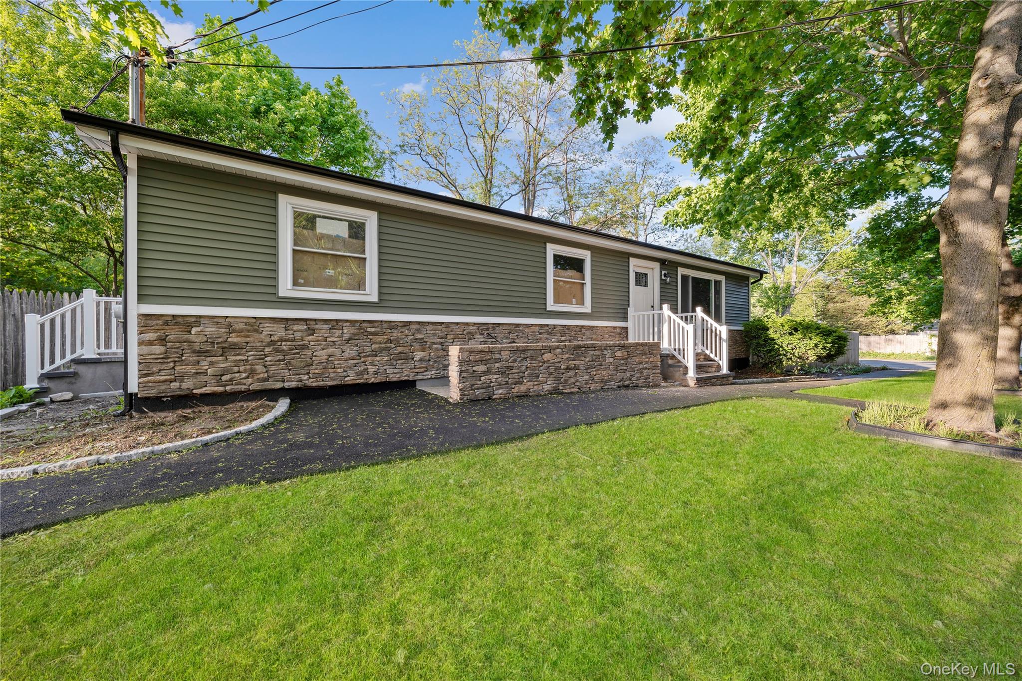 545 Granny Road, Medford, NY 11763