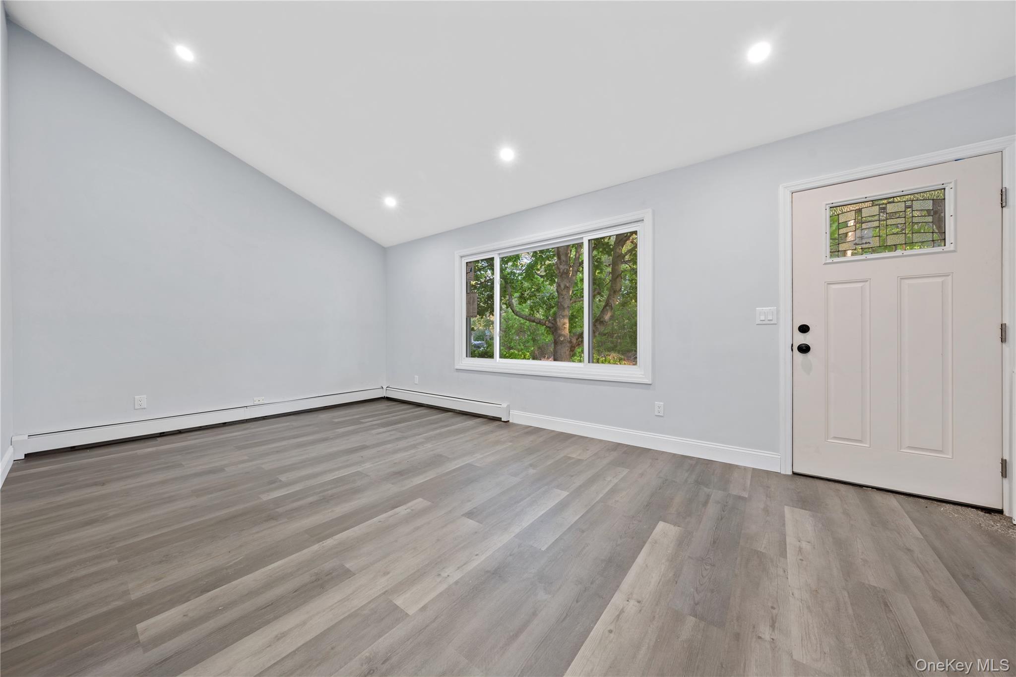 545 Granny Road, Medford, NY 11763