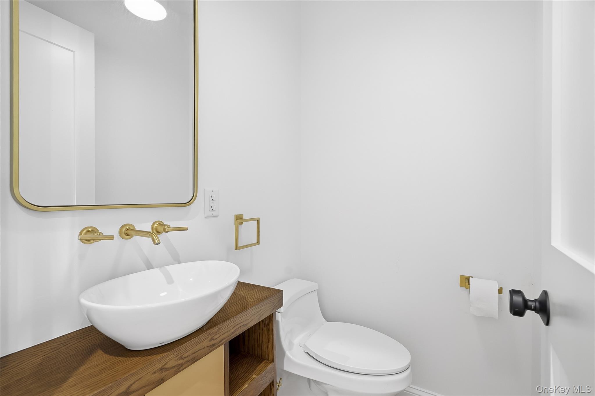 76 Glen Oaks Drive, Rye, NY 10580