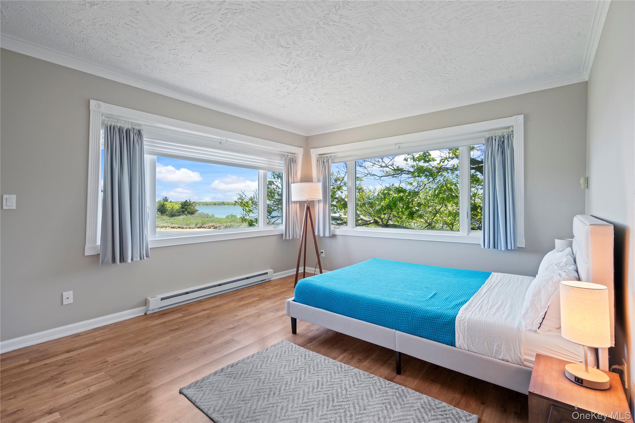 55 West End Avenue, East Quogue, NY 11942