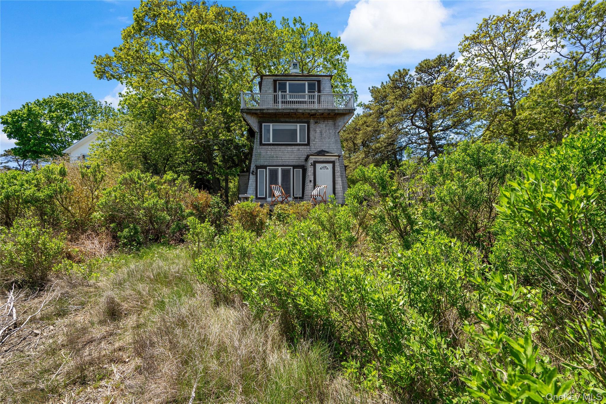 55 West End Avenue, East Quogue, NY 11942