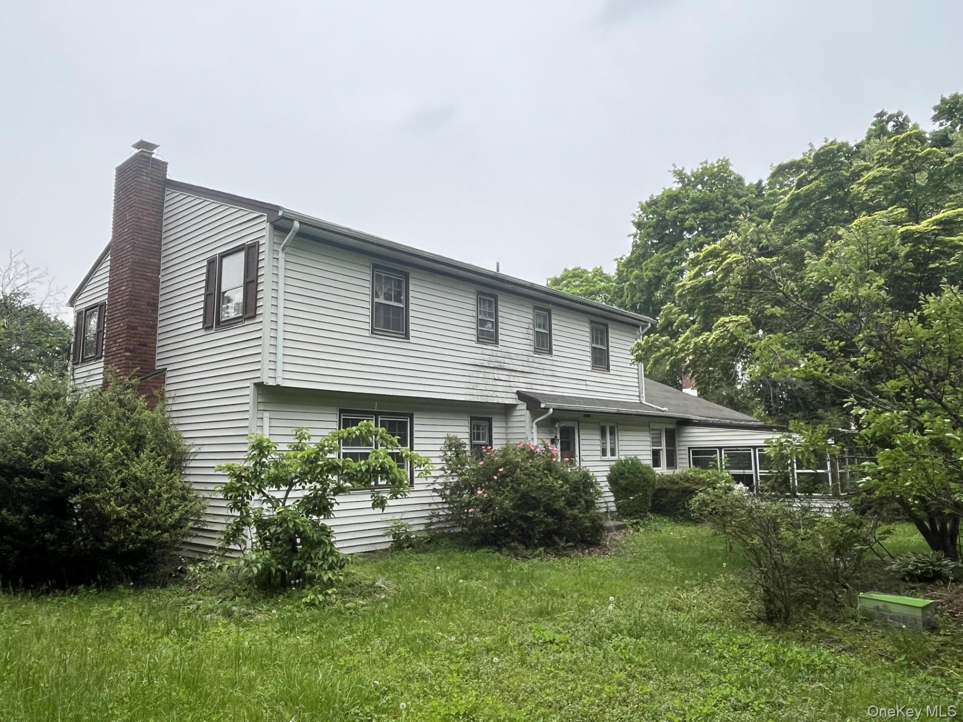 8 Bay Place, Huntington, NY 11743