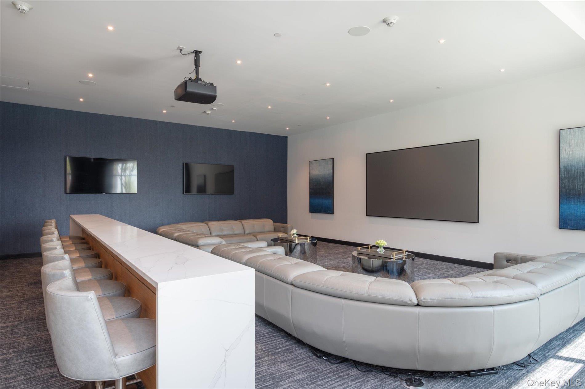 100 Garvies Point Road # 1042, Glen Cove, NY 11542