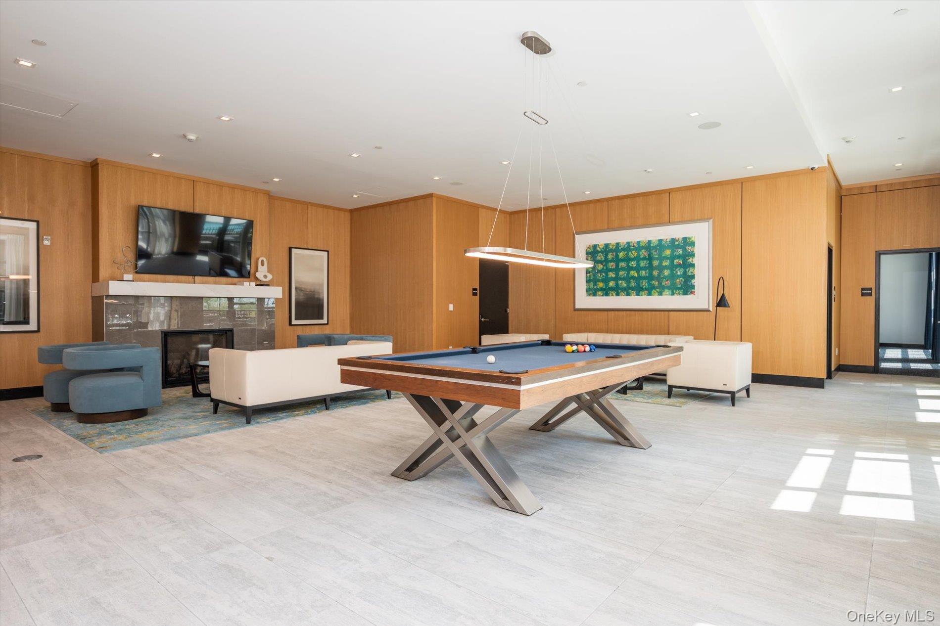 100 Garvies Point Road # 1042, Glen Cove, NY 11542