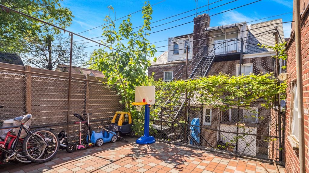 11141 77th Avenue, Forest Hills, NY 11375