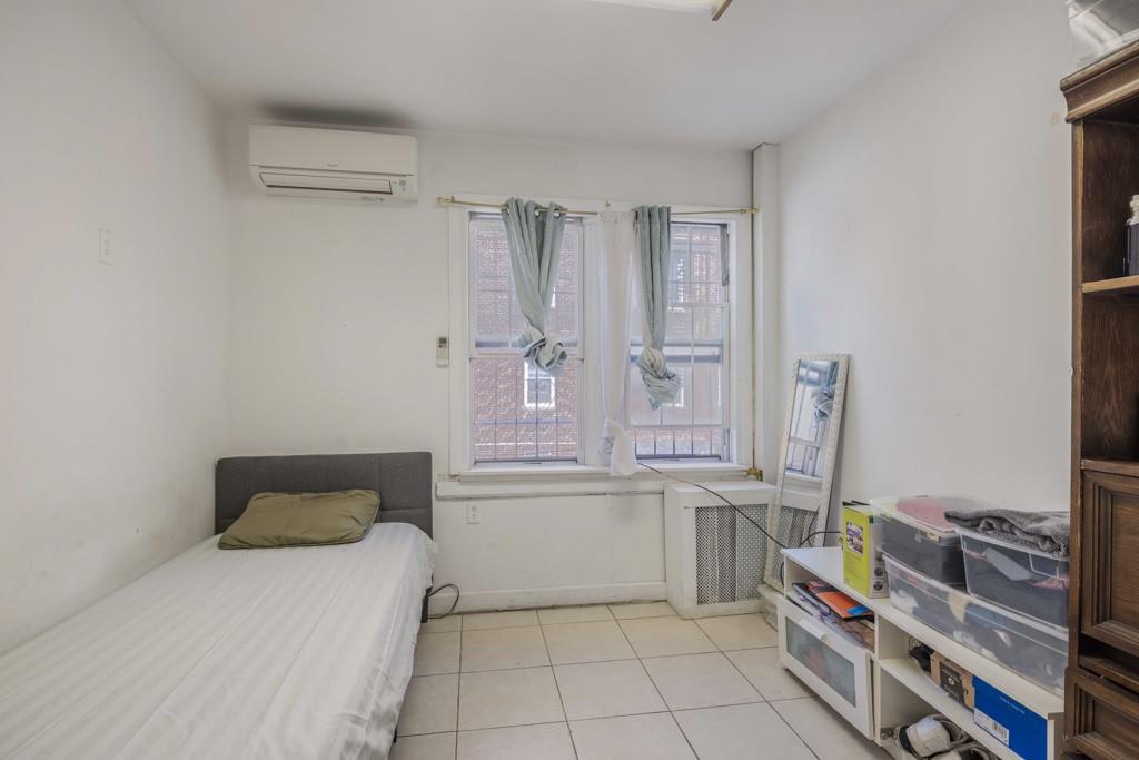 11141 77th Avenue, Forest Hills, NY 11375