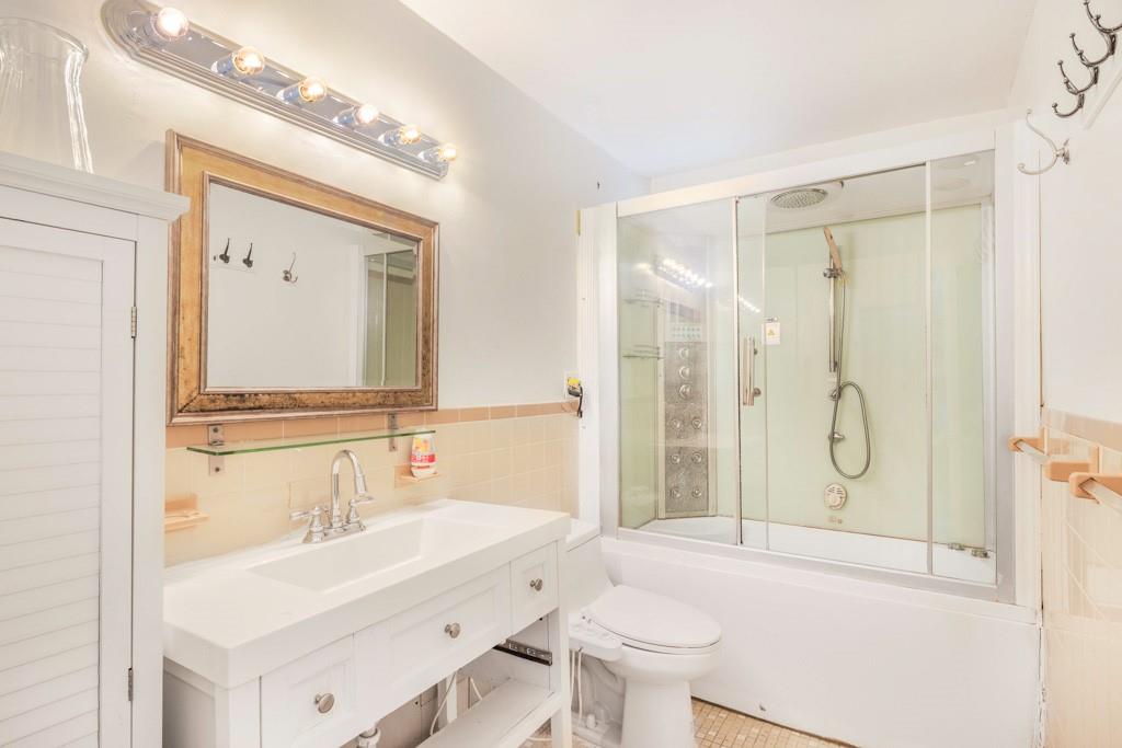 11141 77th Avenue, Forest Hills, NY 11375