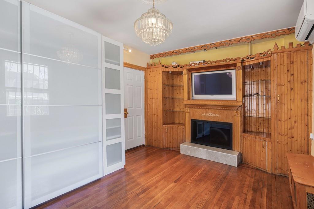 11141 77th Avenue, Forest Hills, NY 11375