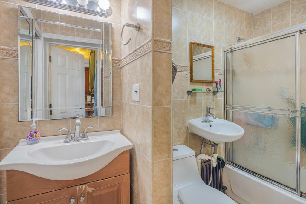 11141 77th Avenue, Forest Hills, NY 11375