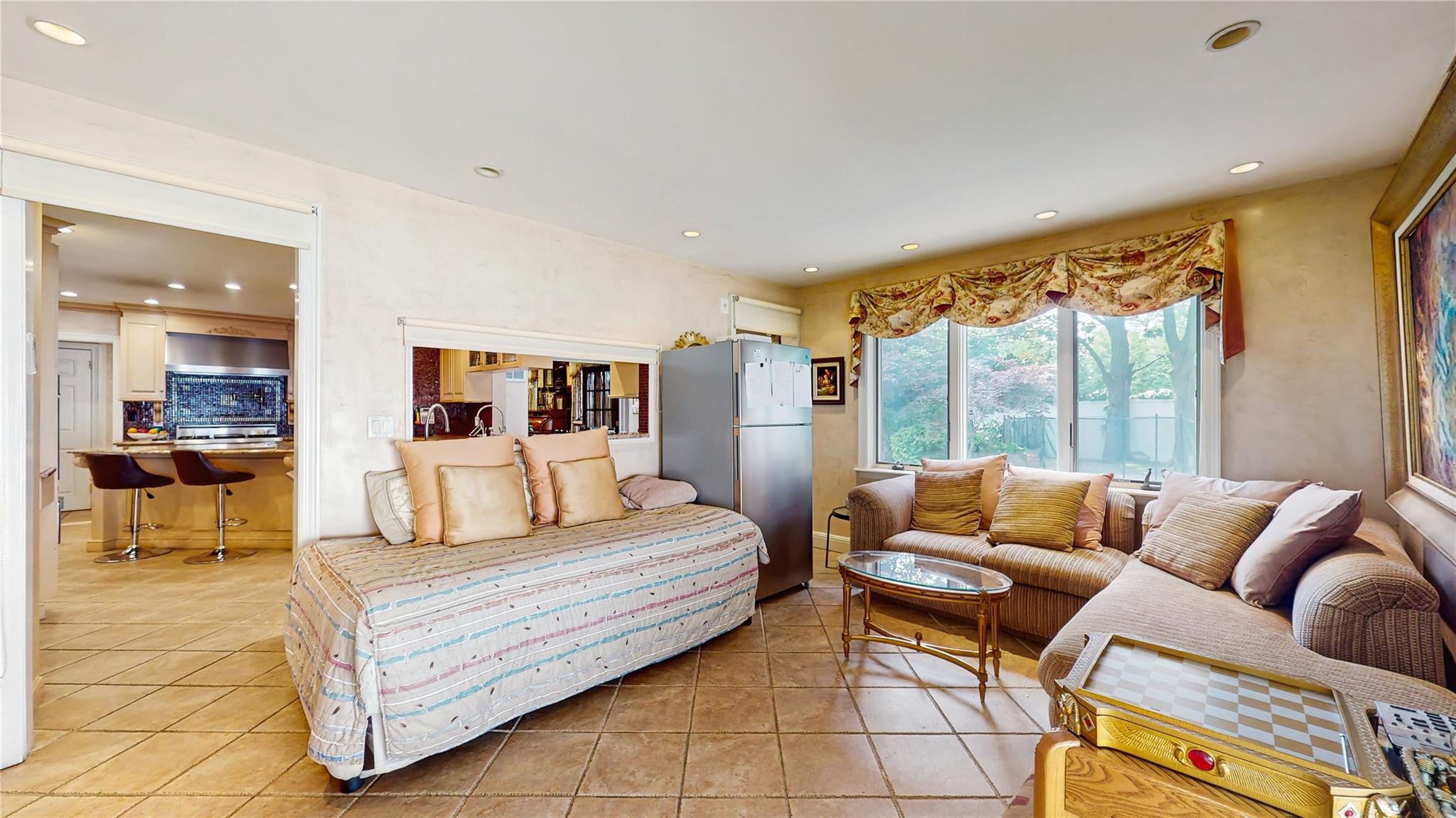 202 Broadway, Lawrence, NY 11559