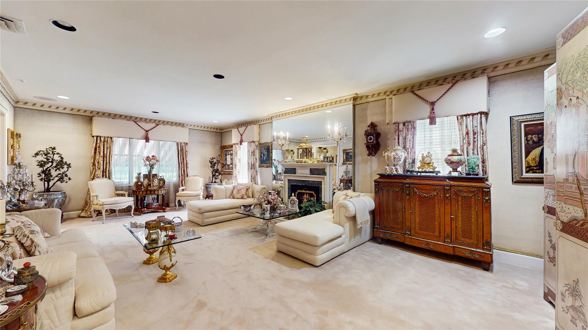 202 Broadway, Lawrence, NY 11559