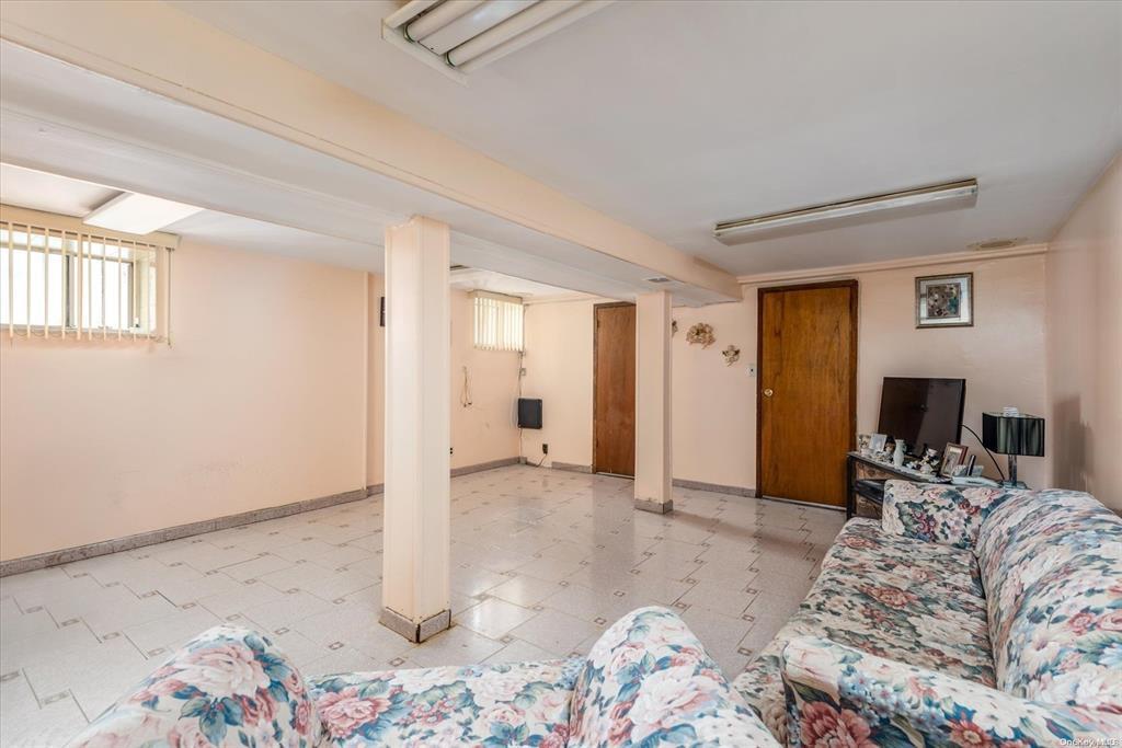 1772 68th Street, Brooklyn, NY 11204