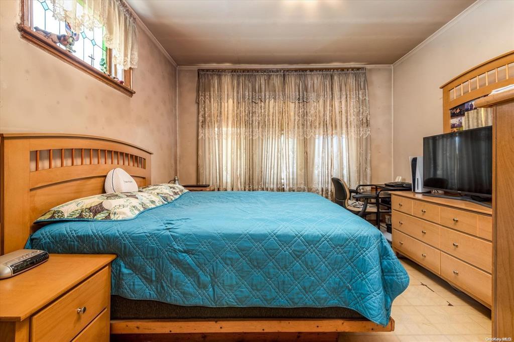 1772 68th Street, Brooklyn, NY 11204