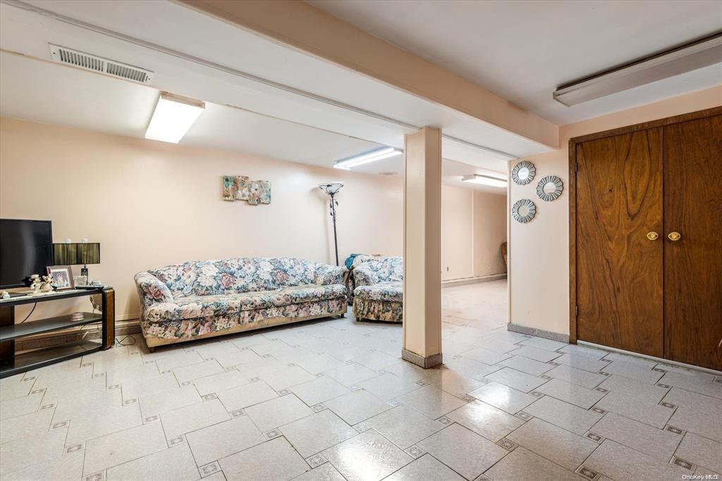 1772 68th Street, Brooklyn, NY 11204