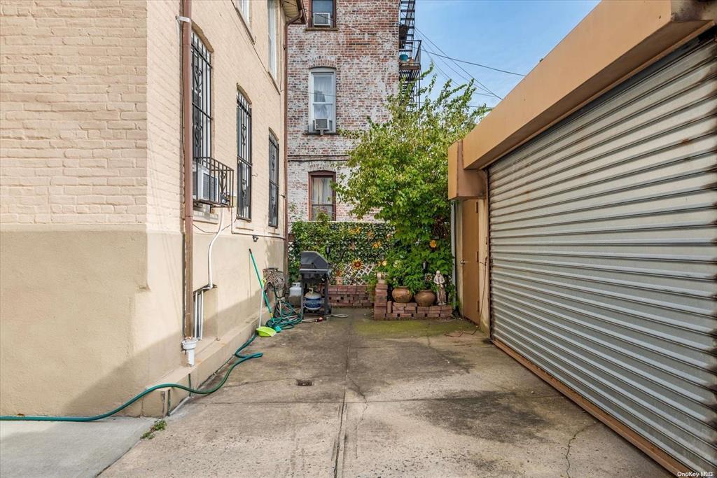 1772 68th Street, Brooklyn, NY 11204