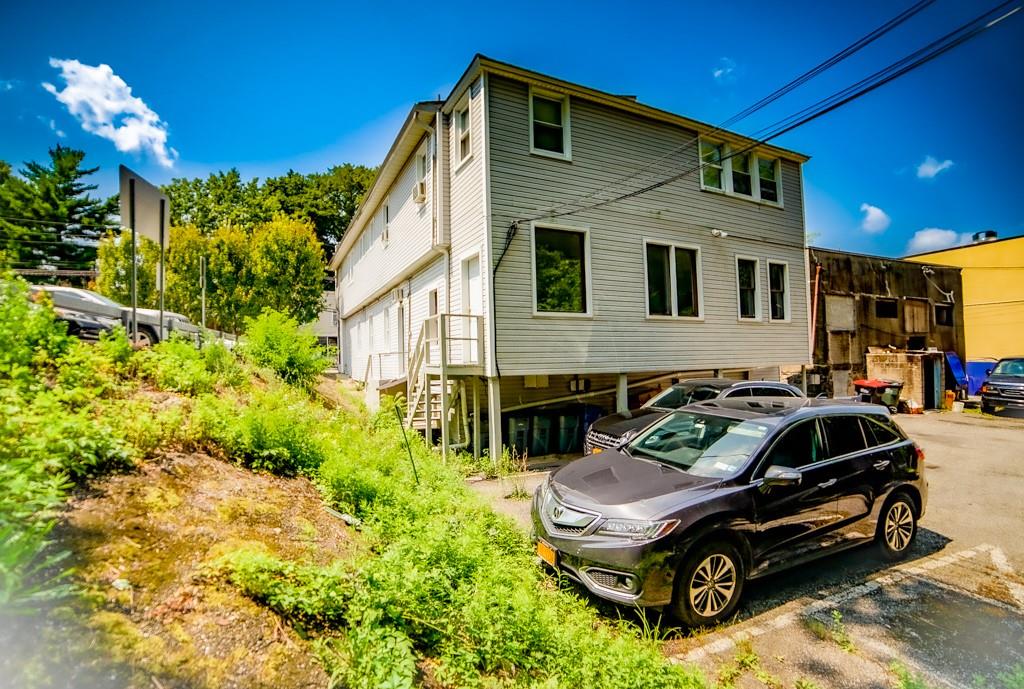 221 E Main Street, Mount Kisco, NY 10549