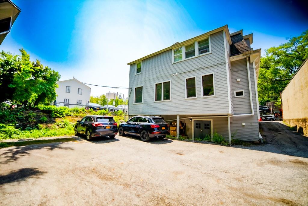 221 E Main Street, Mount Kisco, NY 10549