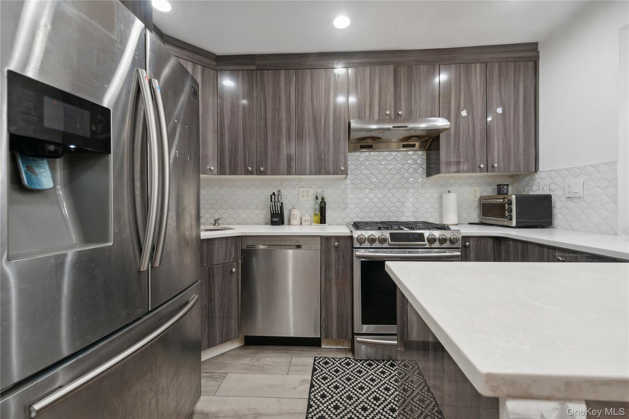 61-31 136th Street, Flushing, NY 11367